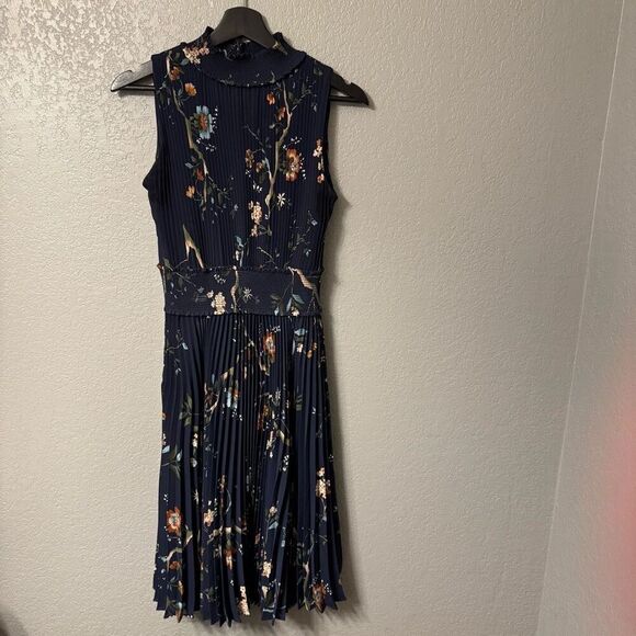 Nanette Lepore Sleeveless Pleated Midi Dress Size 6 - Picture 2 of 5